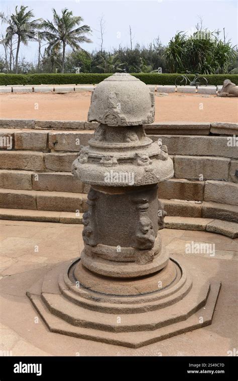 coastal temple  mahabalipuram mamallapuram close    ancient