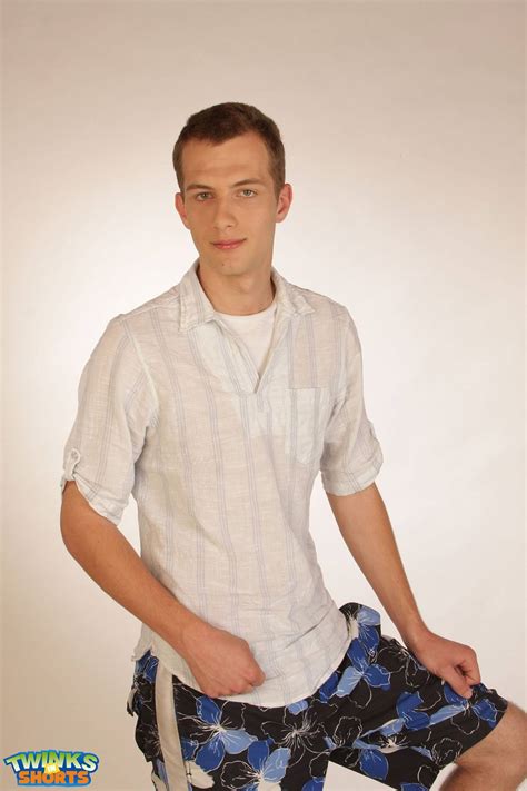 Twinks in Shorts - Joel Vargas massages Blake Burrows outdoor. #