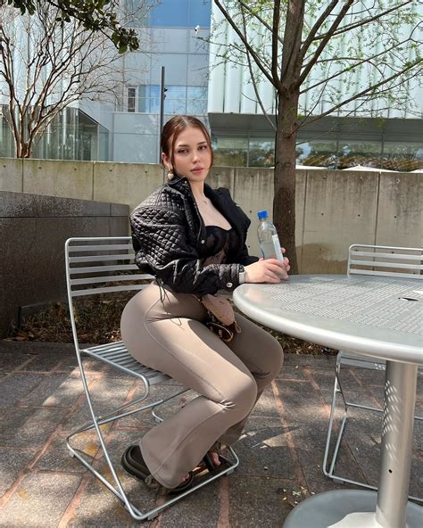 Tayler hills | Tell her about me | Instagram