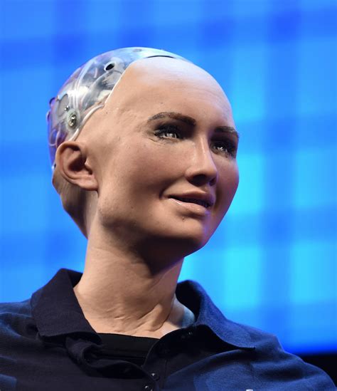 Humanoid Robot Sophia Crowdfunds A.I. Global Brain to Make Her Smarter