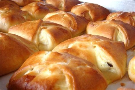 Булочки с сладким творогом. Очень популярная выпечка