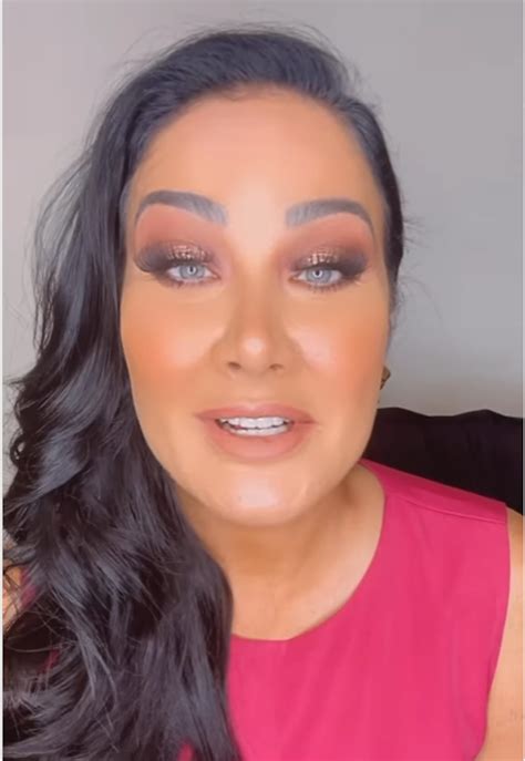 Helen Ganzarolli fala sobre golpe que recebeu de ex-namorado - Estadão