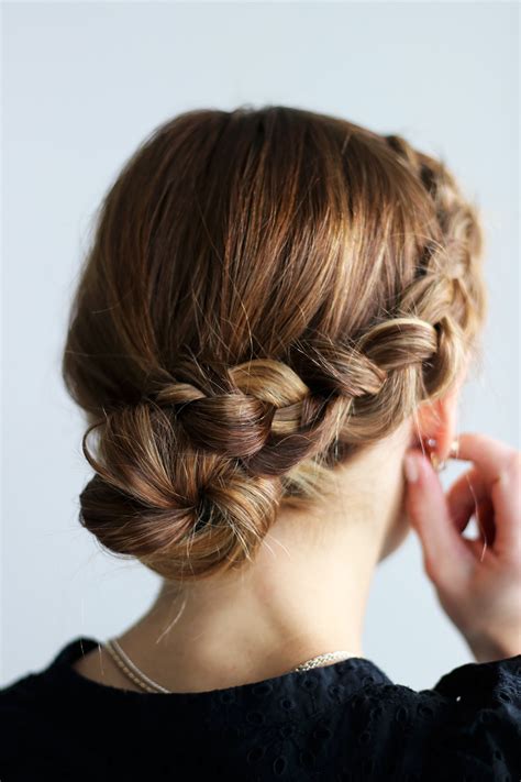 top cute hairstyles   bun