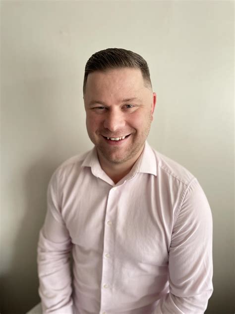 Mark Hambridge Estate Agent - Nextdoor