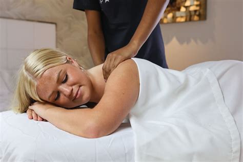 Full Body Massage: What Is It and What to Expect