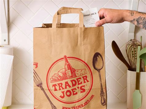 Trader Joe’s Just Brought Back Its Super-Famous $3 Mini Totes | The Kitchn