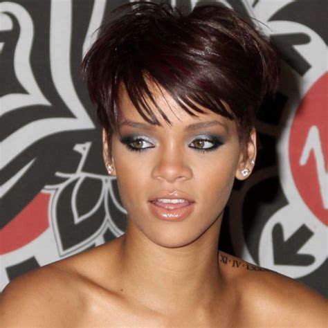 How to wear Rihanna's eye makeup - Beauty Ramp - Beauty & Fashion Guide ...