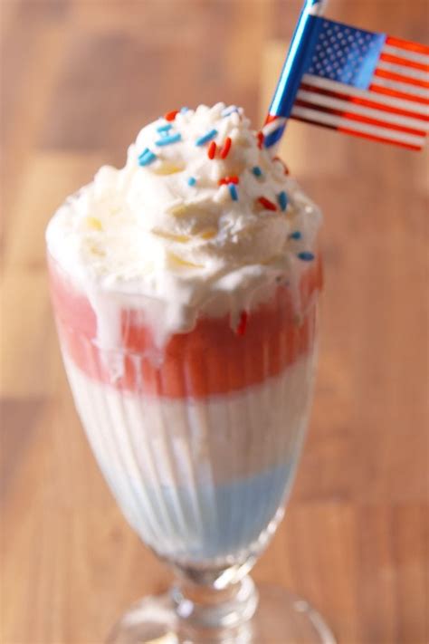 26 Easy Milkshake Recipes - How to Make Best Homemade Milkshake