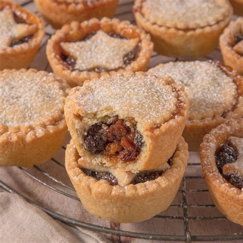 Mince Pies - The Baking Explorer