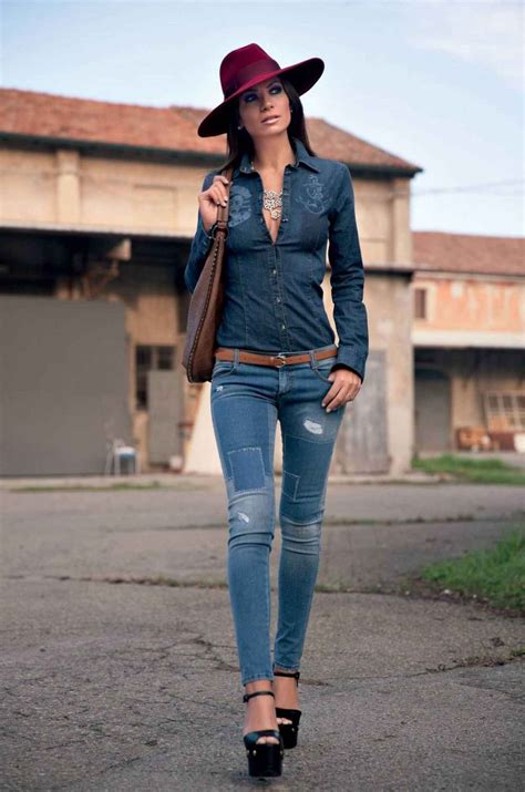 Alessia Ventura – celebsla.com