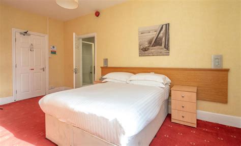 Lauriston Hotel Deals & Reviews, Weston-super-Mare | LateRooms.com