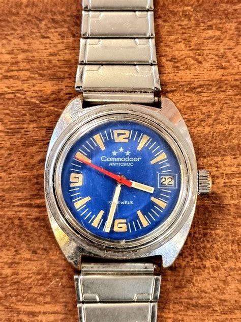Vintage Commodoor Antichoc Watch – Yatva