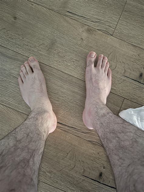 Uk feet : r/Male_Feet