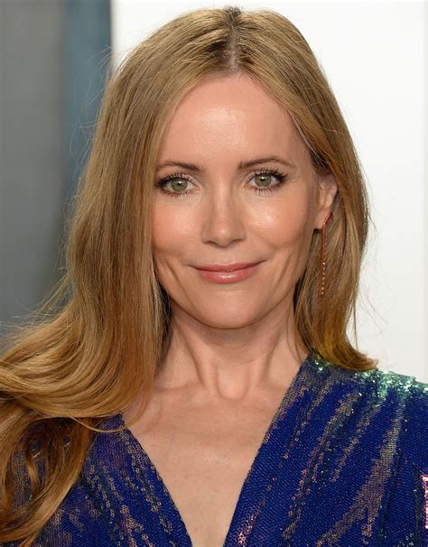 Leslie Mann Boob