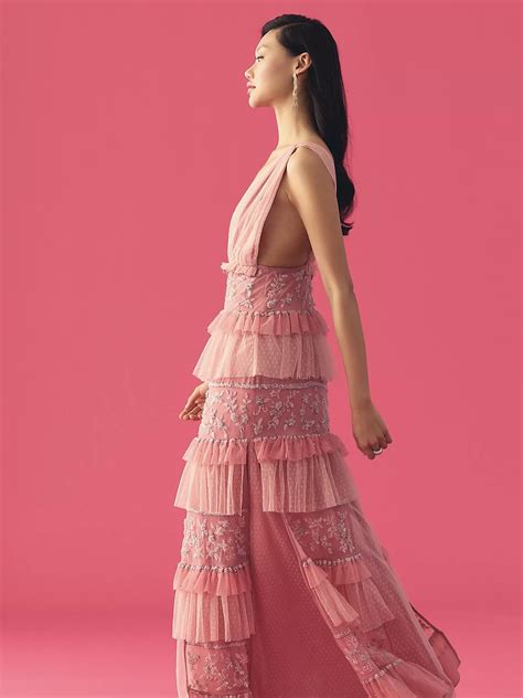 These Formal Maxi Dresses Meet Every Summer Wedding’s Dress Code - We