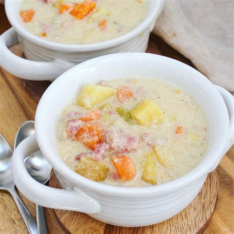 Cheesy Ham and Potato Soup - Klarbrunn