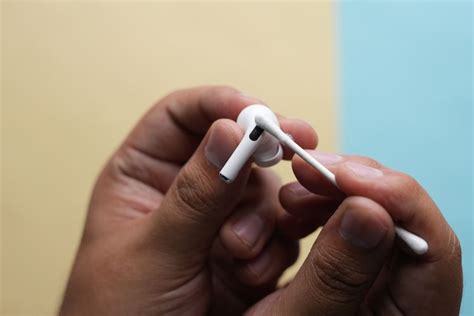 how to clean airpods mesh