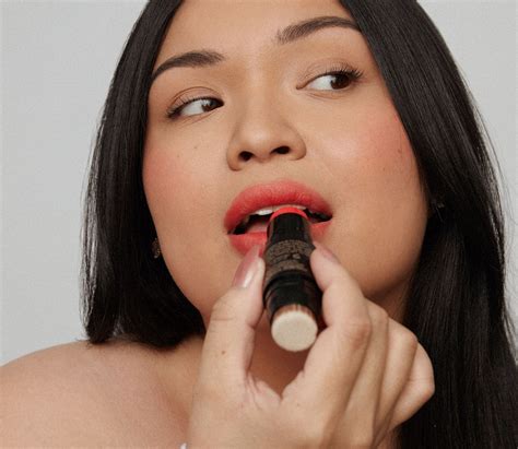 GLAMZILLA – Nudestix