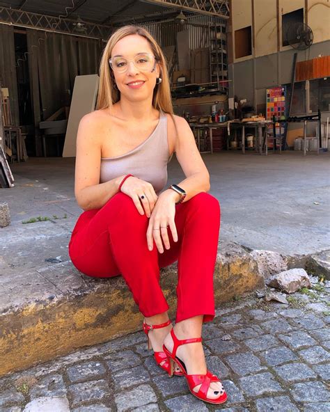 Noelia Barral Grigera's feet