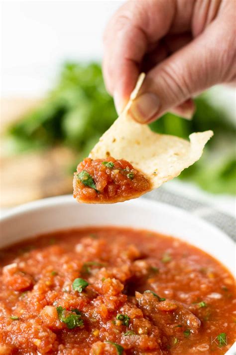 Simple, Delicious Homemade Salsa Recipe - Kelley Nan