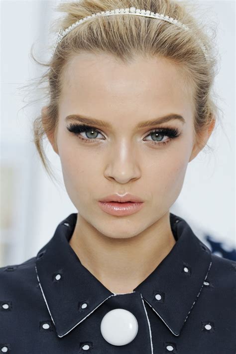 Makeup Tips Every Blonde Should Know - Women Daily Magazine