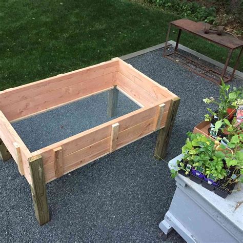 12 Free DIY Raised Planter Box Plans