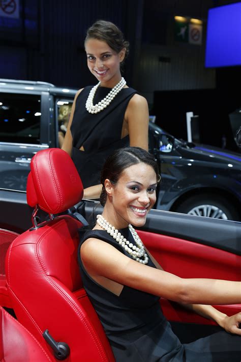 Paris Motor Show Girls 2012 - Picture 75333