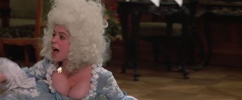 Elizabeth Berridge - Amadeus (1984) (1920×800)