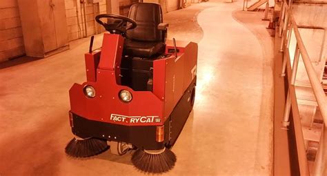 New Rider Floor Sweeper Rental for Sale in Ixonia, Wisconsin, USA