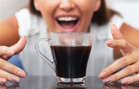 What Foods Stain Teeth | Dr. Bobby Chhoker