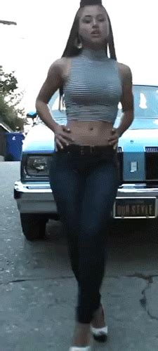 Topic Gifs: Femmes, Caca, Chutes&Co (cf.1er post warning modération