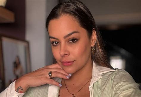 larrisa riquelme festejo el triunfo de paraguay    mega hot