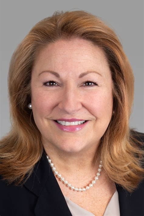 Paula Tobin, Real Estate Agent - Greenwich, CT - Coldwell Banker Realty