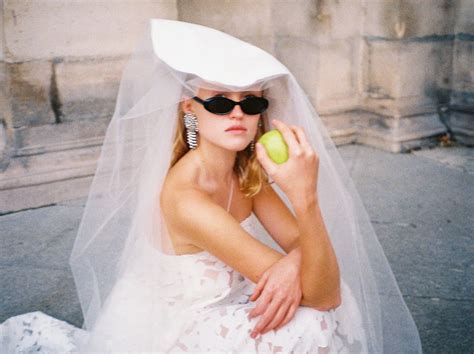 Your Guide to Non-Traditional Gowns for Unconventional Brides - MILLE WORLD