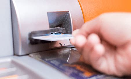 how to avoid card skimming