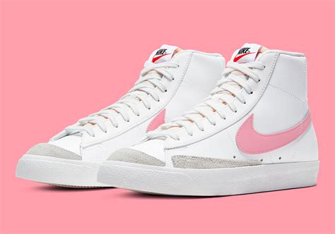 Nike Blazer Mid '77 WMNS Sunset Pulse CZ1055-114 | SneakerNews.com