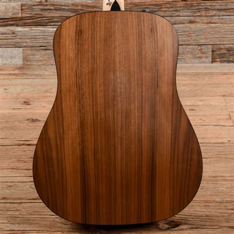 Taylor 110e Natural 2020 – Chicago Music Exchange