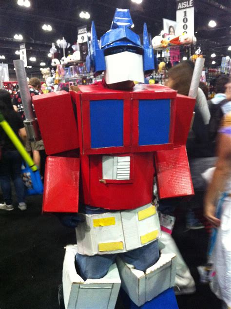 Optimus Prime cosplayer by xX2WolfFeather1Xx on DeviantArt