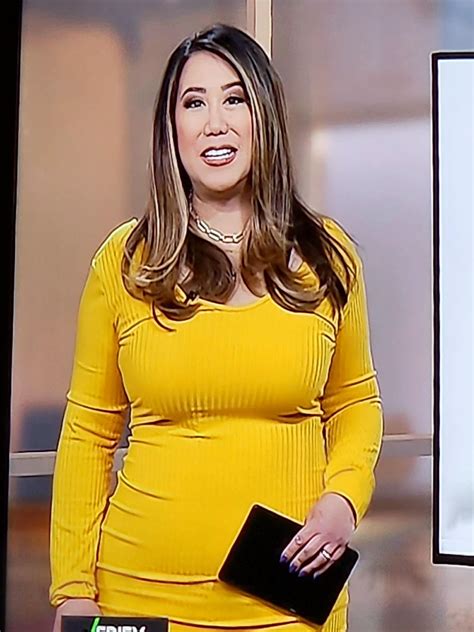 Lynna Lai : r/CurvyNewsWomen
