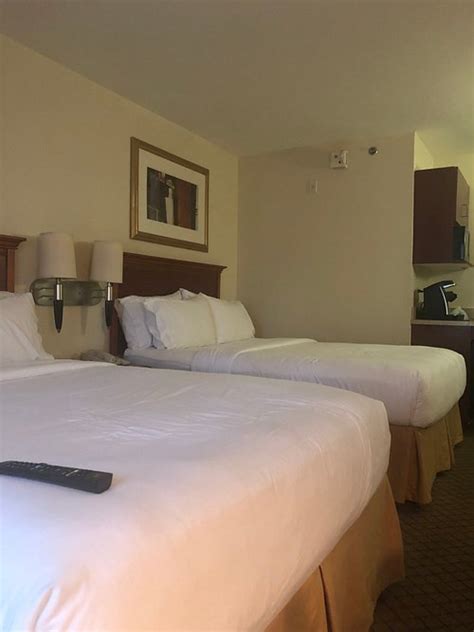 HOLIDAY INN EXPRESS & SUITES JACKSON - FLOWOOD, AN IHG HOTEL $96 ...