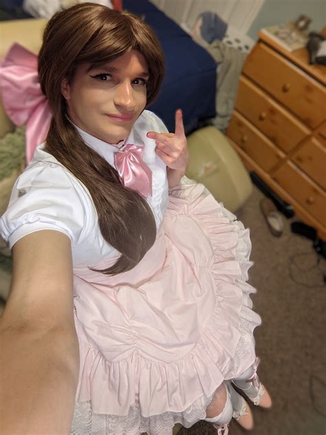 Hii I'm Abella and I'm a ABDL femme person. Otokonoko, the Japanese