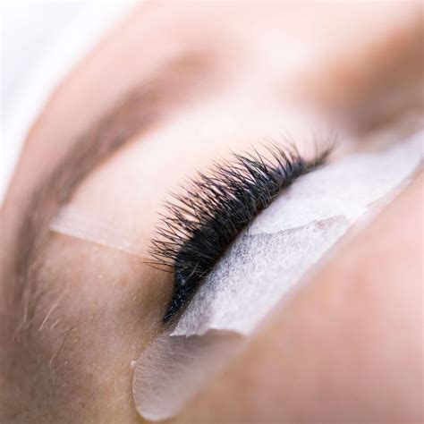 How Long Do Lash Extensions Last? - Habitual Lash!
