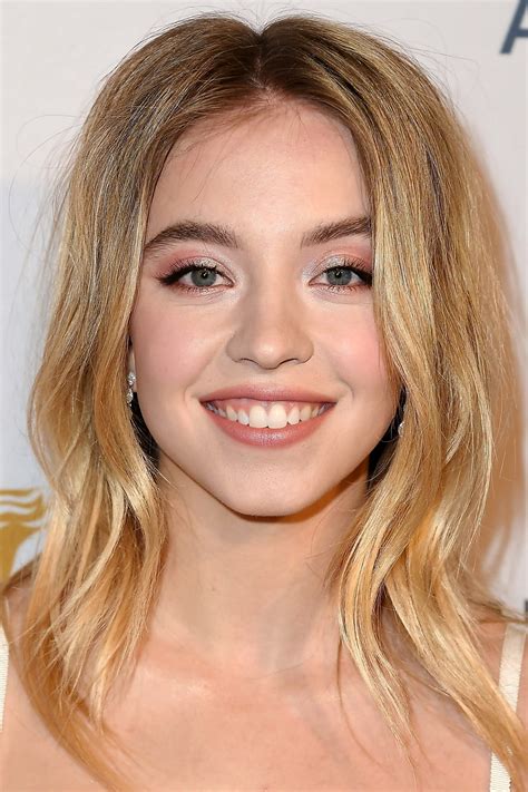 Sydney Sweeney - Profile Images — The Movie Database (TMDB)