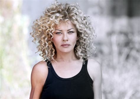 Eva Grimaldi image