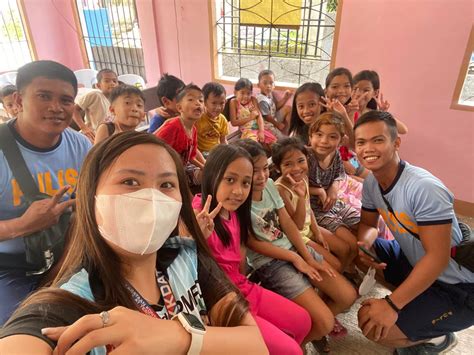 feeding program isinagawa ng  pmfc sa toledo city