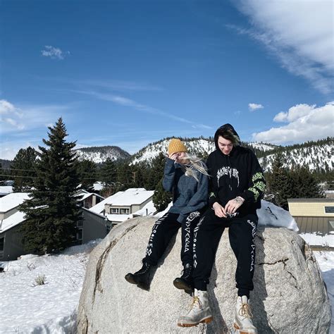 TW Pornstars - 2 pic. ♡ Pastelwife ♡. Twitter. ️🌨💨. 10:23 PM - 12 Dec 2019