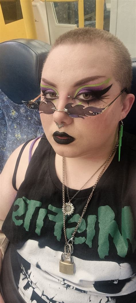 lesbian selfies on Tumblr