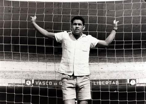 Kisah Hilangnya Tulang Legenda Brasil | Football Tribe Indonesia