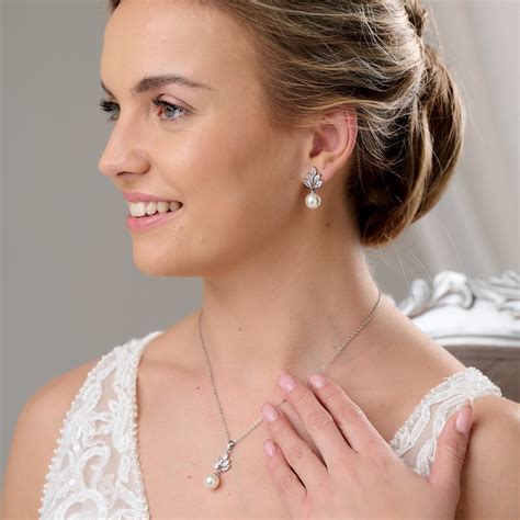 Vienna Vintage Pearl Drop Bridal Jewelry Set