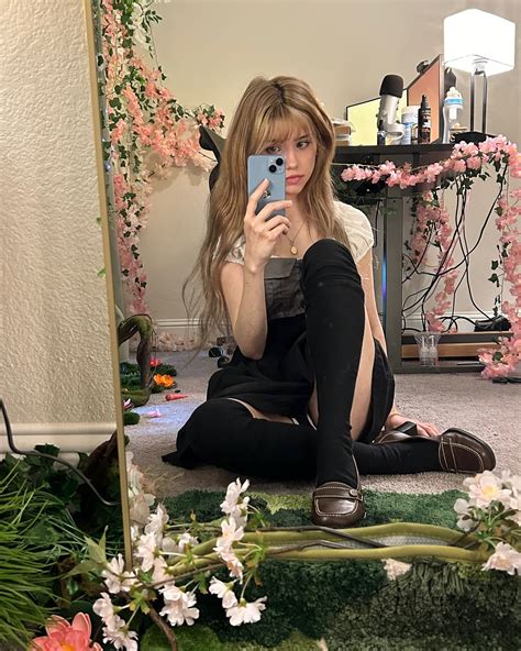 emmyuh (@emmyurr) • Instagram photos and videos